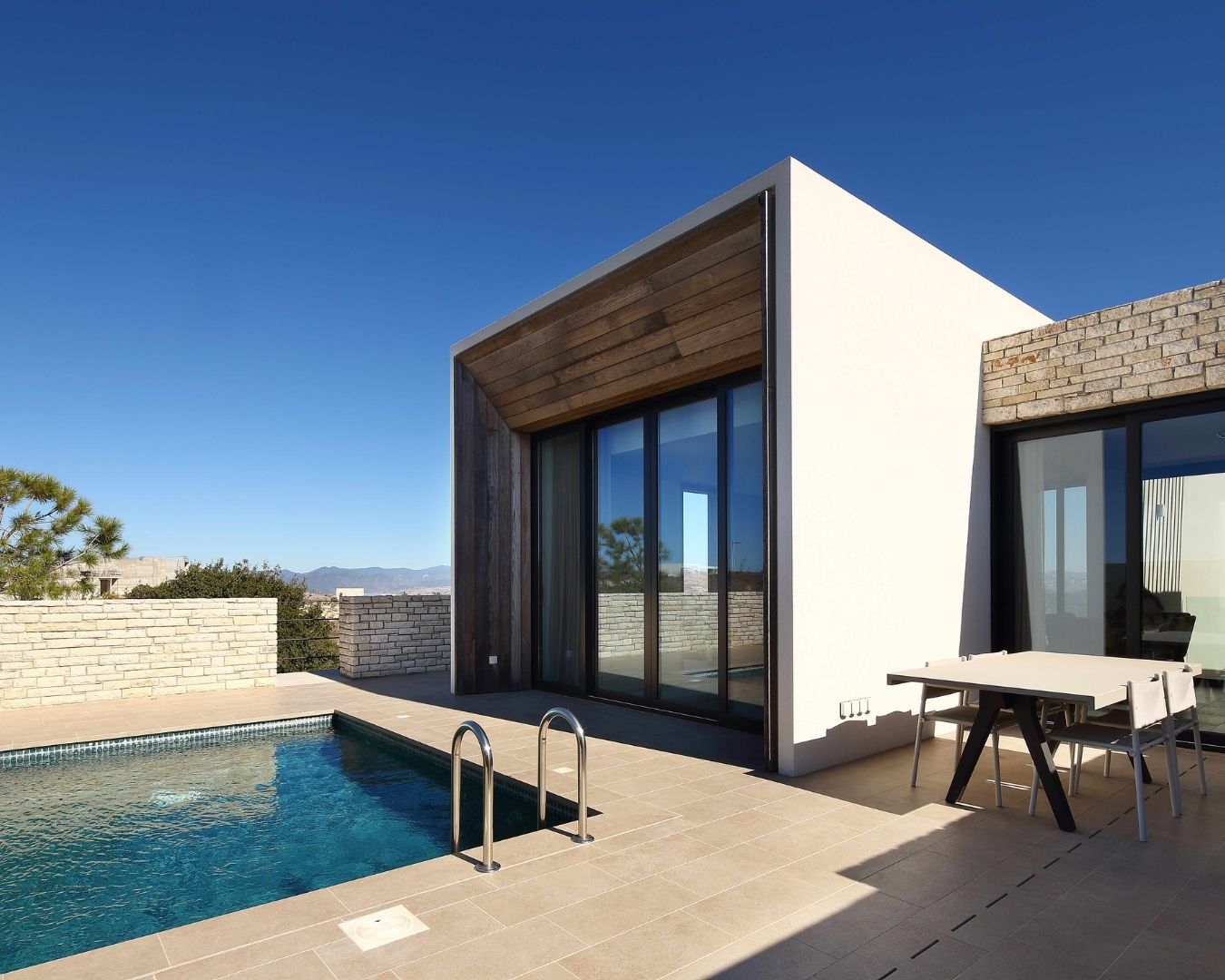 Minthis Ridge and Ridge Green villas